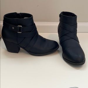 American Eagle boots